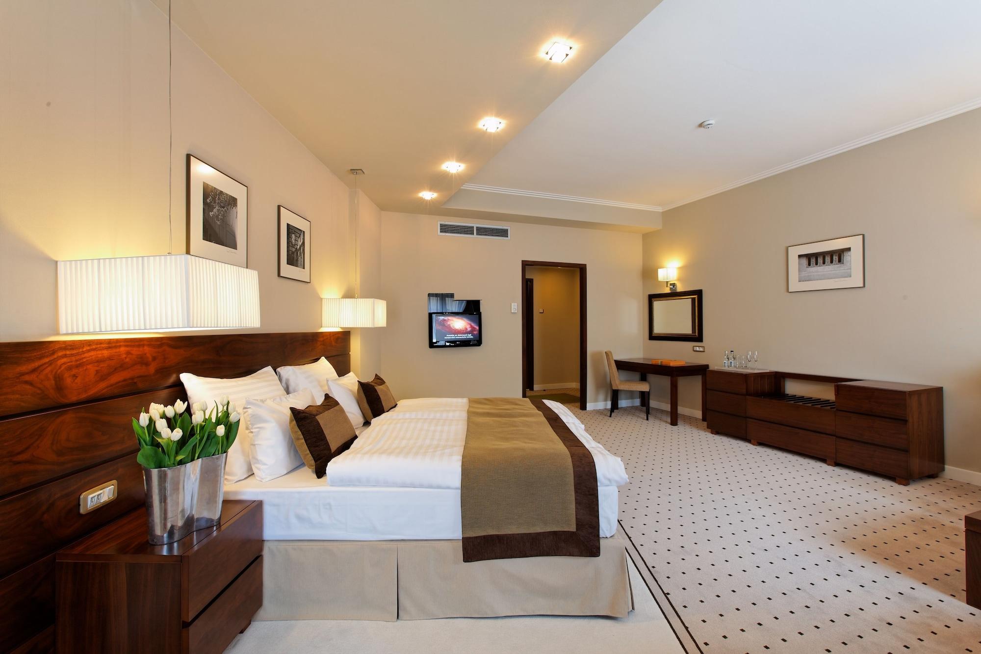 Capital Plaza Hotel Bucarest Extérieur photo