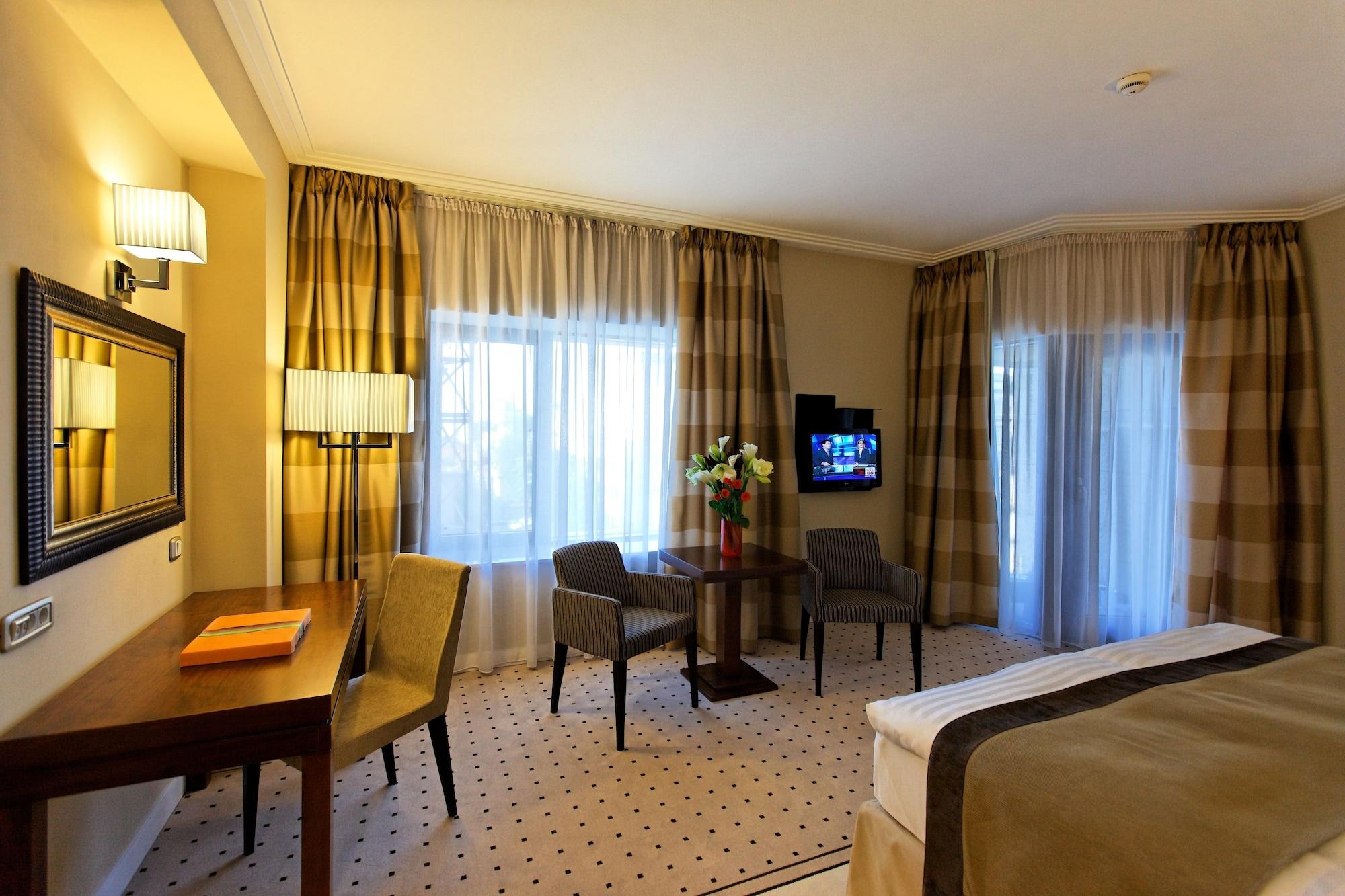 Capital Plaza Hotel Bucarest Extérieur photo
