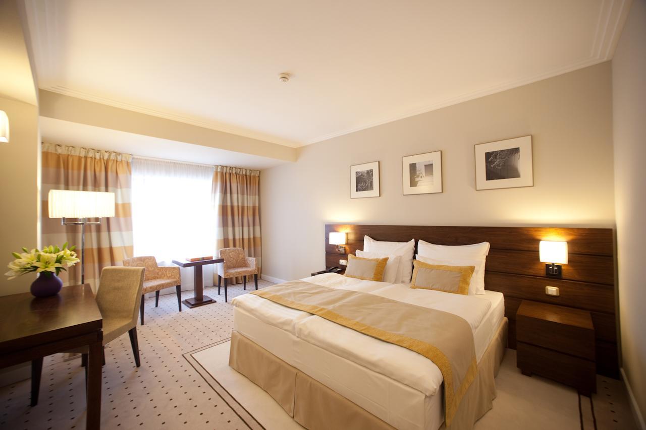 Capital Plaza Hotel Bucarest Chambre photo
